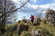 106 Sentiero tra spuntoni rocciosi